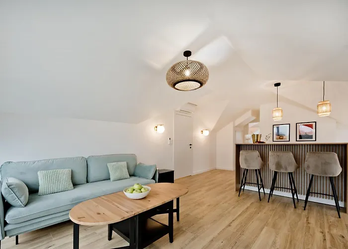 Blueapart Jezynowa * 亚斯塔尔尼亚