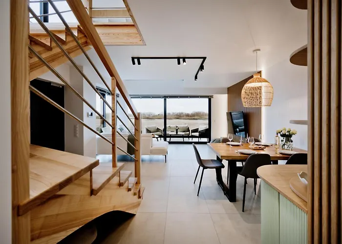 Blueapart Jezynowa * 亚斯塔尔尼亚